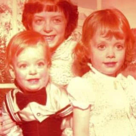 Meet your Posher, Kim - Picture 1 of 1